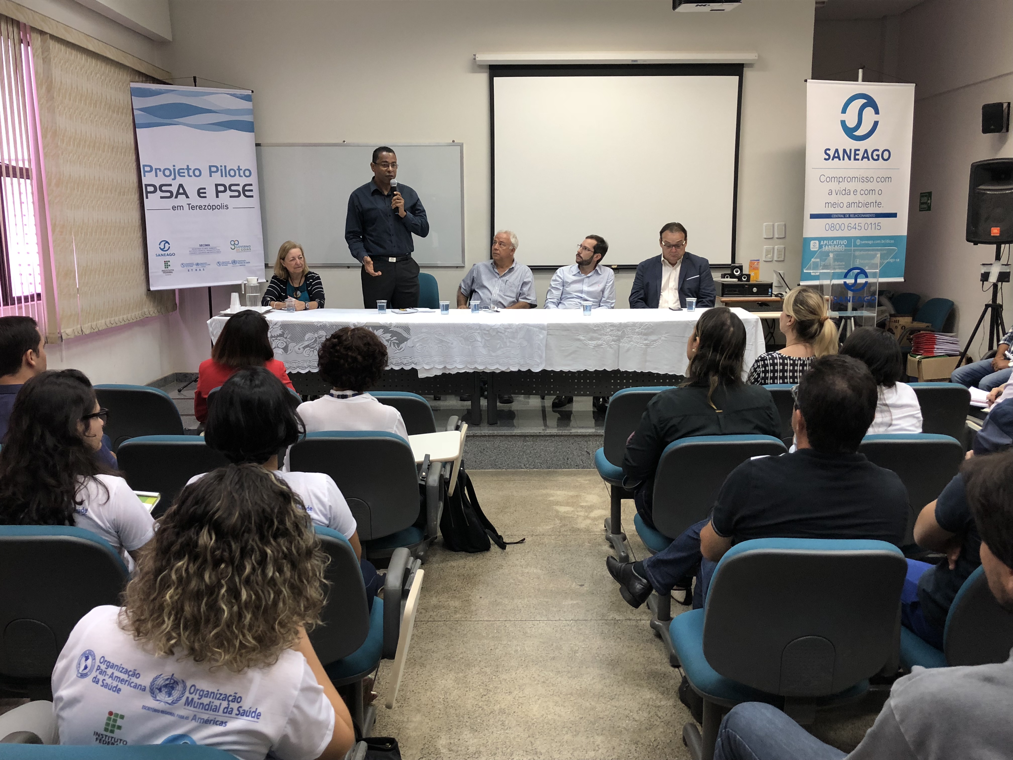 Curso de implementação dos planos de segurança de água e esgoto começou nesta segunda-feira, 26, na Saneago. (Créditos/Fotos: Assessoria de Imprensa da Saneago).